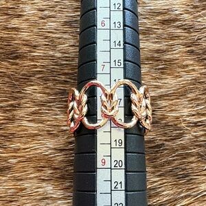 Elegant Gold Chain Link Ring